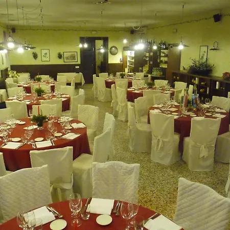 Lataria Dei Magredi 팜스테이 *